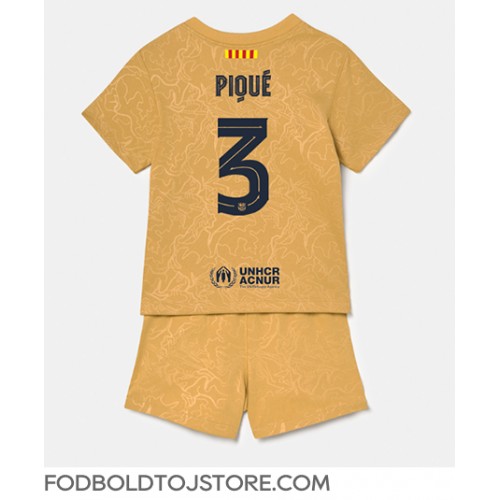 Barcelona Gerard Pique #3 Udebanesæt Børn 2022-23 Kortærmet (+ Korte bukser)